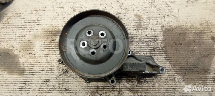 Водяная помпа Renault Magnum 4 2009 20744940