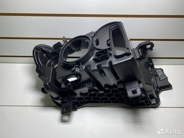 Корпус фары BMW X3 F25/X4 F26 (2014-2018)