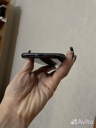 iPhone 11 Pro, 64 ГБ