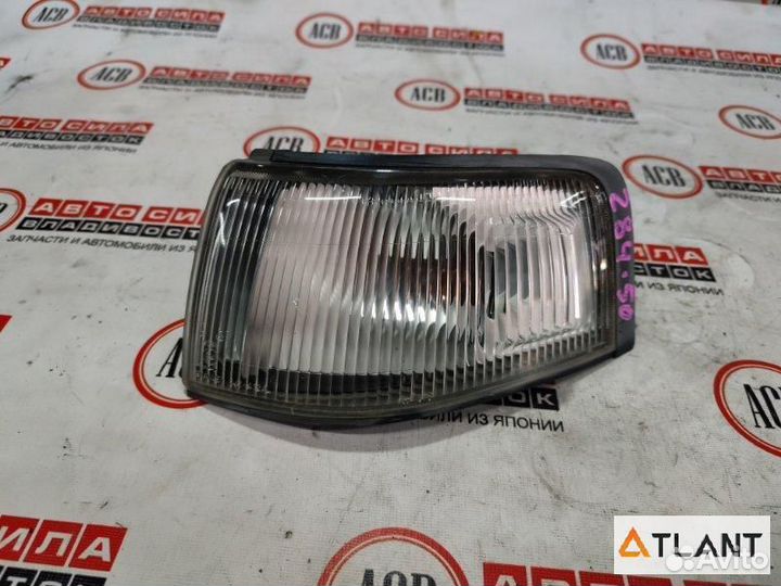 Габарит левый mazda MPV