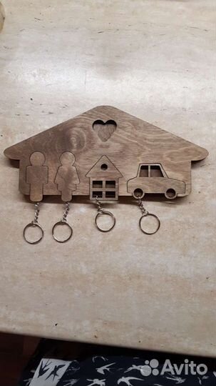 Ключница настенная