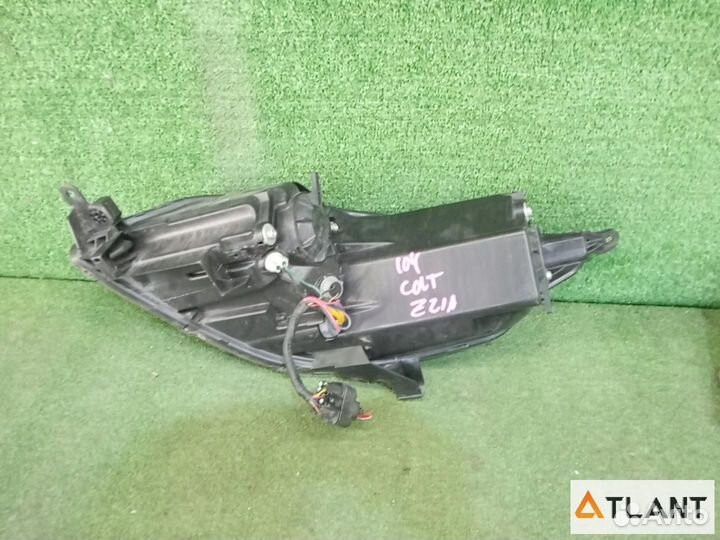 Фара передняя правая mitsubishi colt plus