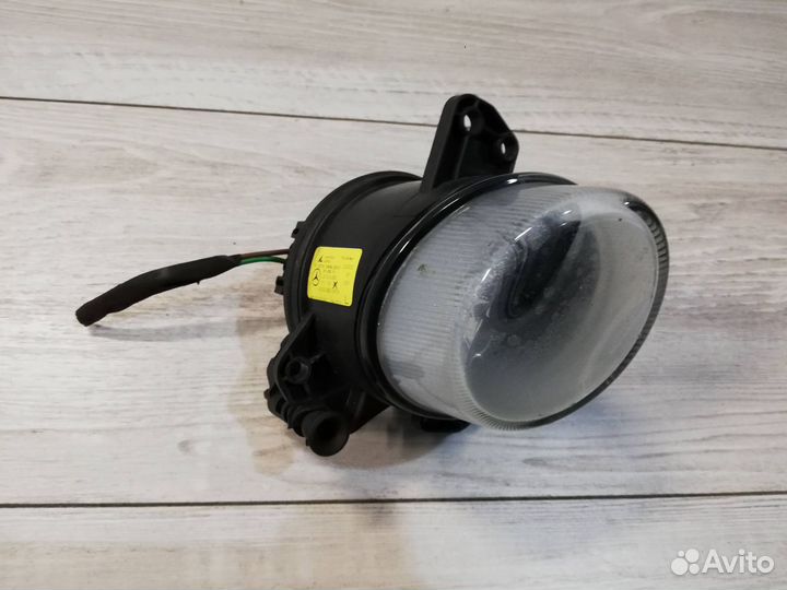 Фара противотуманная левая Original Mercedes Benz
