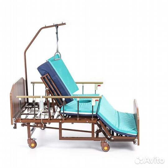 Медицинская кровать для лежачих больных
