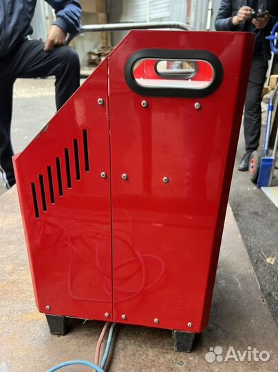 Зарядное устройство для тяговых аккумуляторов