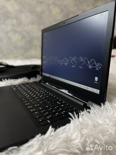 Ноутбук Lenovo