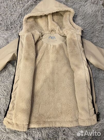 Куртка Zara на девочку 128