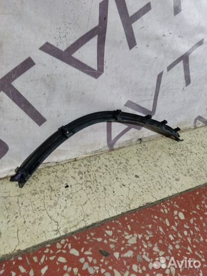 Накладка крыла задняя правая Nissan Terrano 3 D10