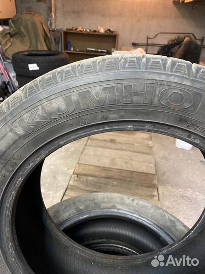 Kumho I'Zen KW31 215/55 R17