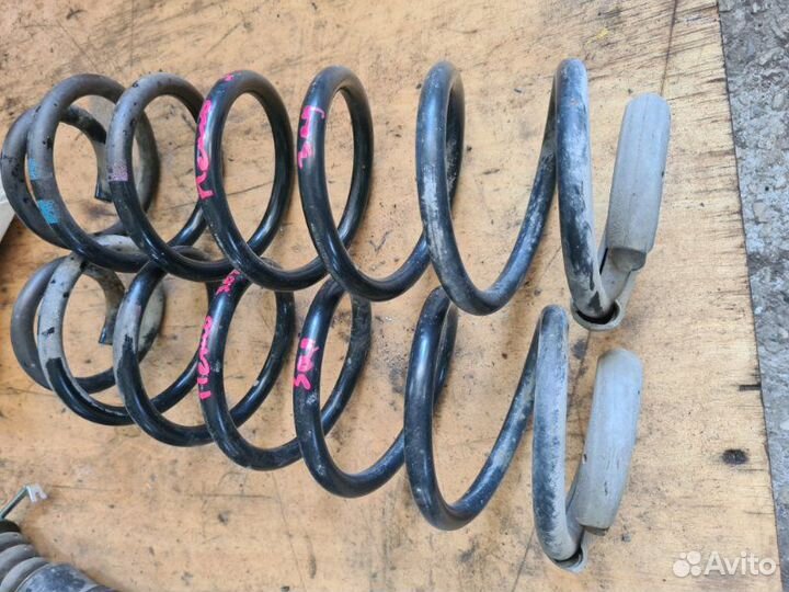 Пружина подвески задняя Peugeot 308 хэтчбек 1.6