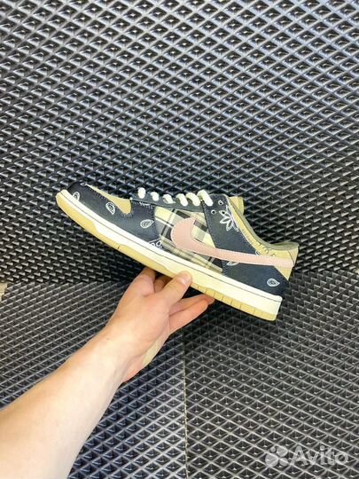 Кроссовки Nike SB Dunk Low Travis Scott