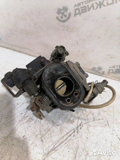 Дроссельная заслонка Volkswagen Golf 2 1.8 RP 1989