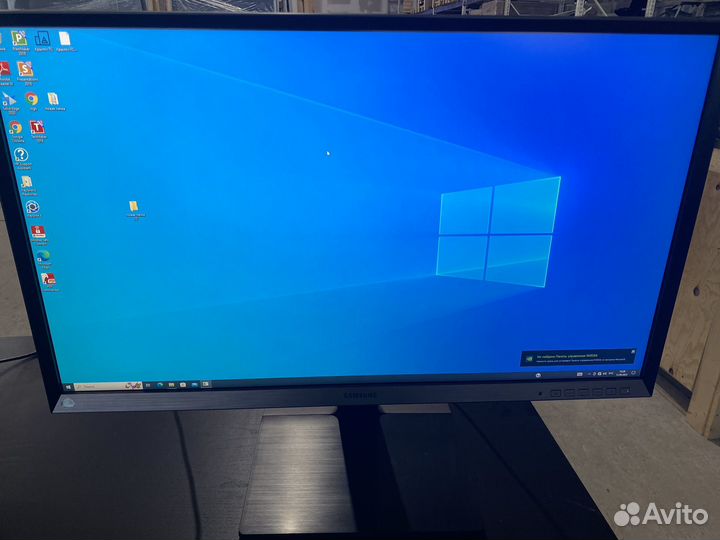 Монитор Samsung 32 дюйма