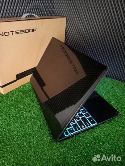 Ноутбук новый i5/16Gb/512SSD/Intel UHD RGB