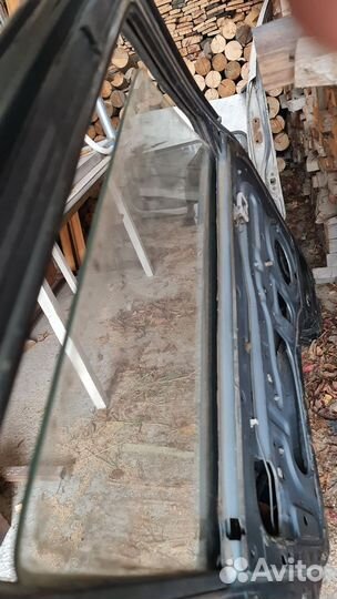 Двери на nissan vanette 1992 г