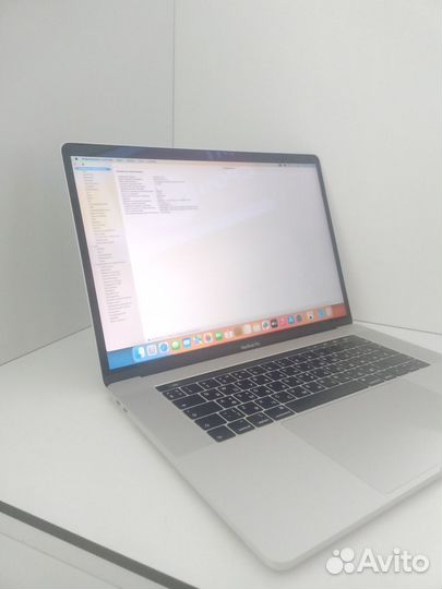 Ноутбук Apple Macbook Pro 15 (A1990)