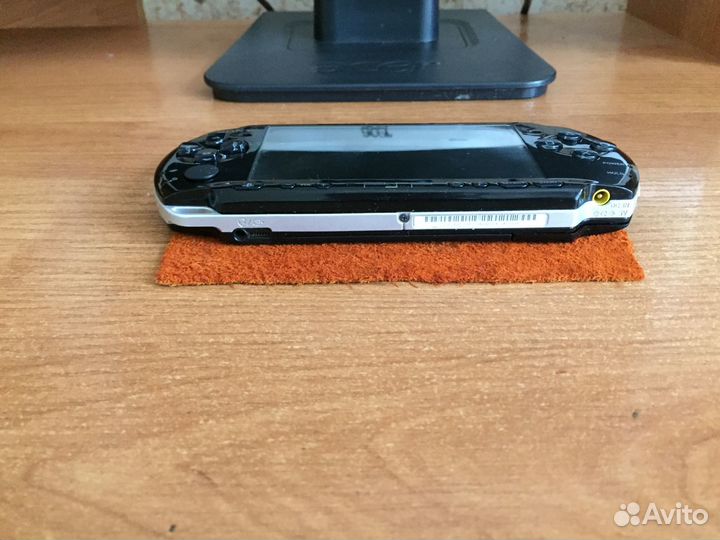 Продам Sony PlayStation Portable Slim Lite/2008