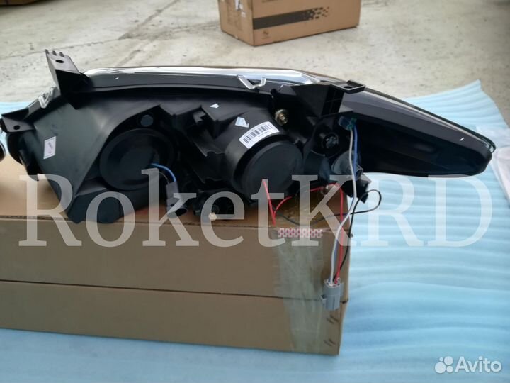 Фары на camry 40 в Наличии