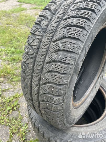 Bridgestone Ice Cruiser 7000 195/65 R15