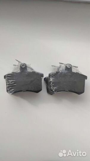 Тормозные колодки комплект