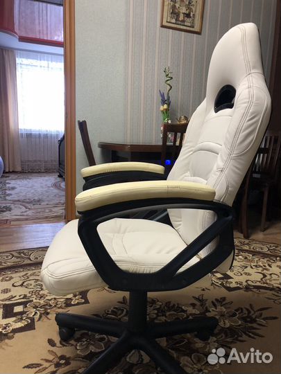 Офисное кресло руководителя бу кожаное
