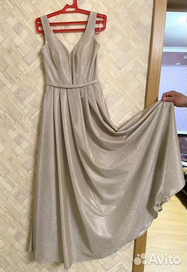 Платье вечернее