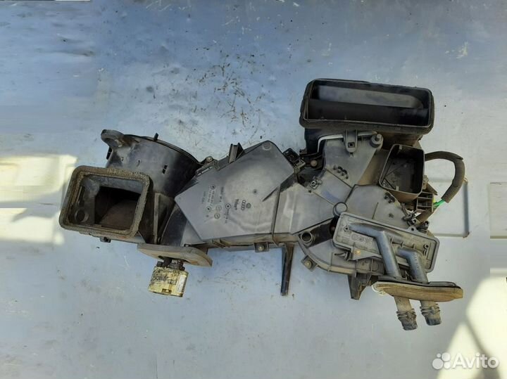 Корпус отопителя Фольксваген Бора Гольф 4