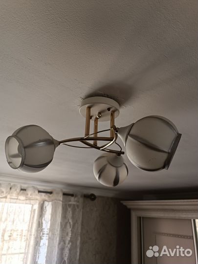 Люстра потолочная бу