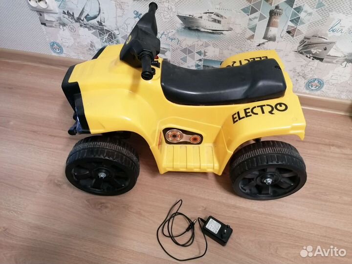 Детский квадроцикл на аккумуляторе бу