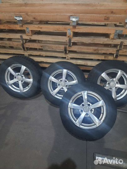 Колеса в сборе r15 зимние 5/114.3