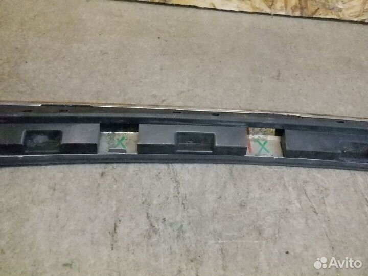 1182100 toyota land cruiser prado молдинг капота 2017