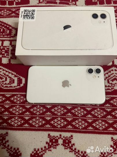 iPhone 11, 64 ГБ