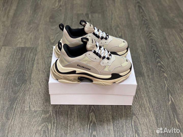 Кроссовки Balenciaga Triple-S Beige (36-40)