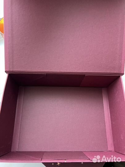 Charlotte Tilbury фирменные коробки