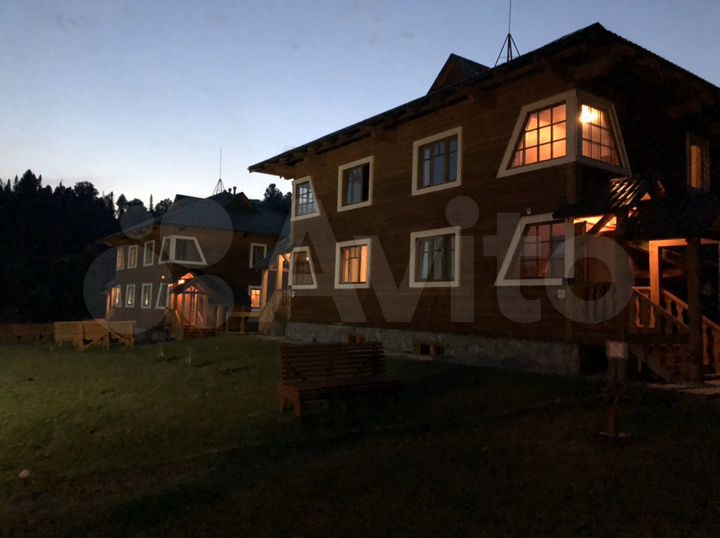 Гостиница, 3500 м²