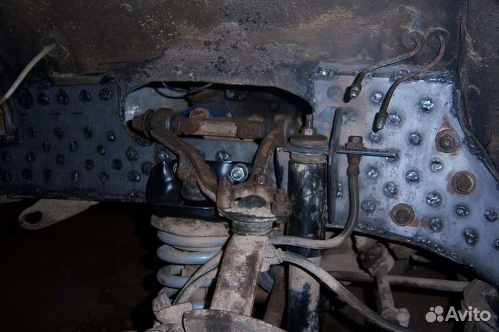 Усилители передних лонжеронов Нива 2121, Лада 4х4