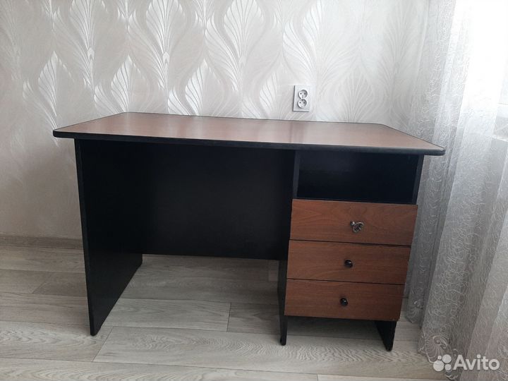 Письменный стол бу