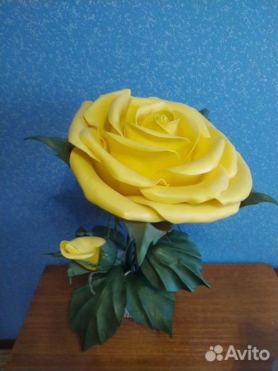 Светильник Роза ростовая в горшке торшер