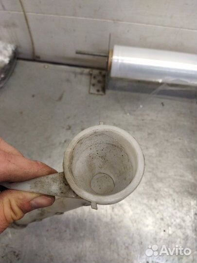 Горловина бачка омывателя Nissan Qashqai J10