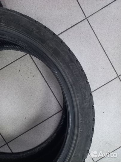 Продам зимнюю резину Бриджстоун blizzak 4 штуки