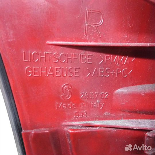 Фонарь задний правый Audi A4 B6 универсал