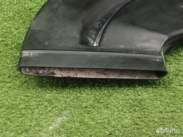 Воздуховод Mercedes Glk