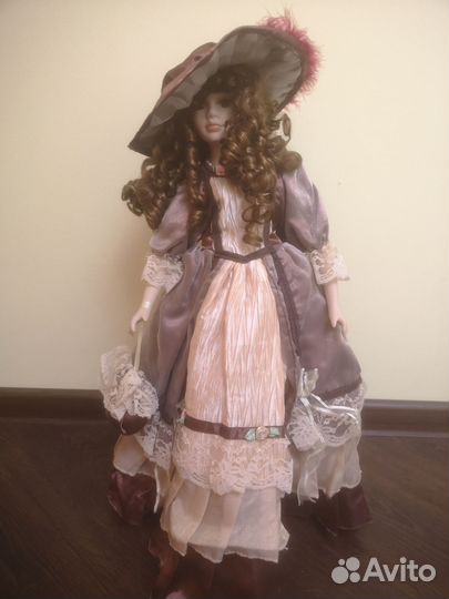 Кукла фарфоровая коллекционная большая