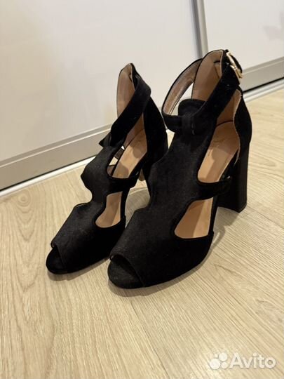 Туфли женские 39 размер