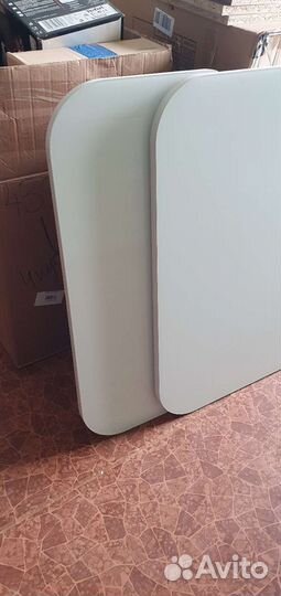 Кухонный стол