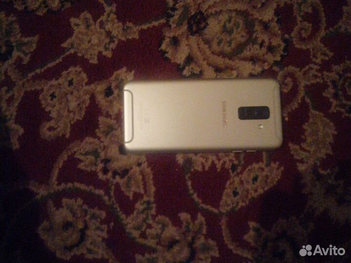 Samsung Galaxy A6+, 3/32 ГБ