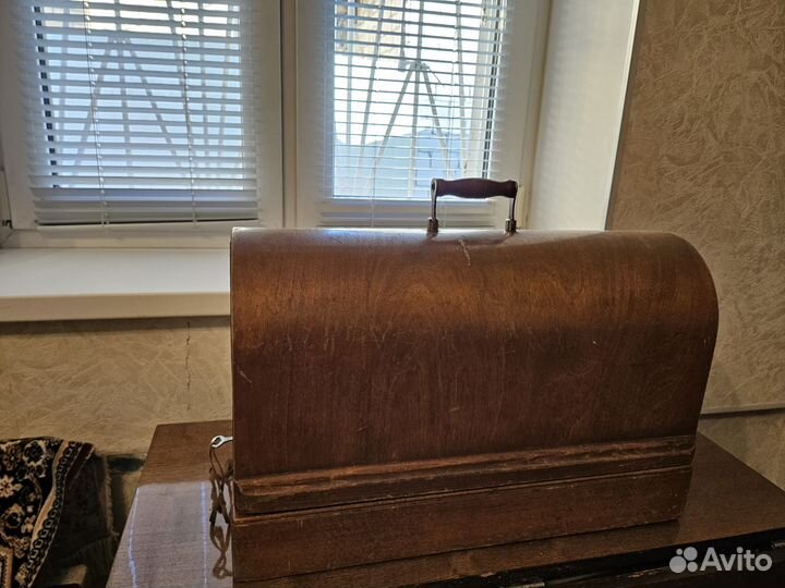 Швейная машина ручная