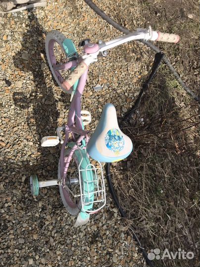 Детский четырехколесный велосипед б/у