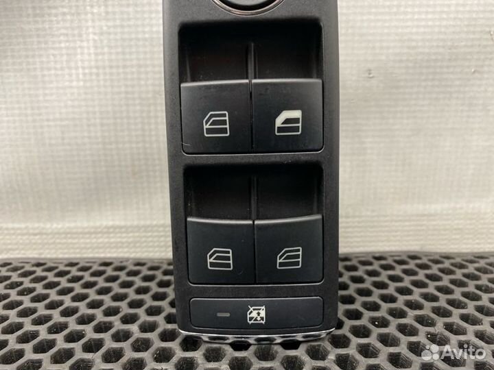 Блок стеклоподъемников Mercedes-Benz E-Class W212
