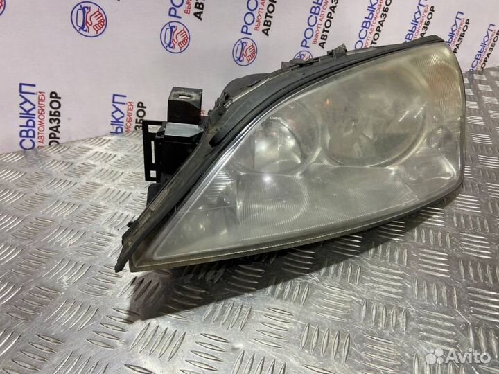 Фара левая Ford Mondeo 3